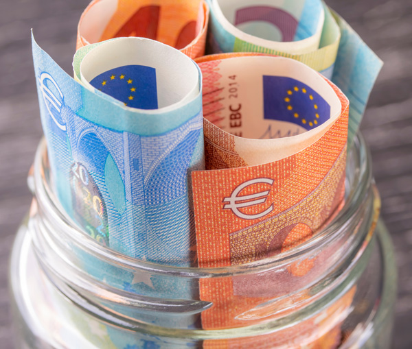 Contributie Briefgeld in een potje